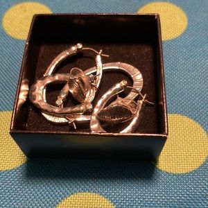 Avon bold metal 3 pair earring set silvertone.